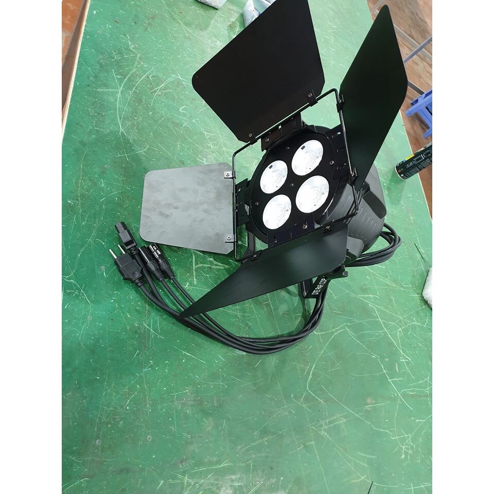 Đèn DTE Par COB 4x100W Cold White