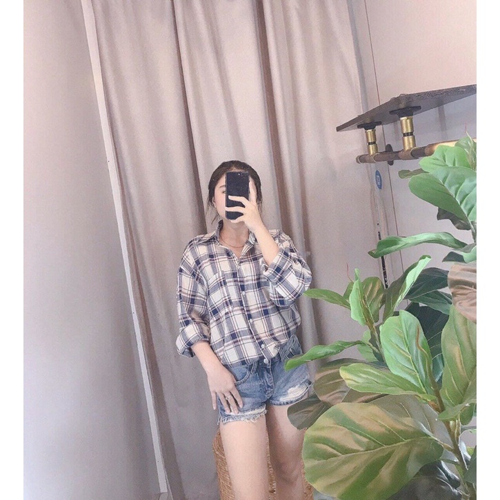 Áo sơ mi sọc caro oversize mặc quanh năm tiện lợi cho đi học đi làm và cả đi chơi