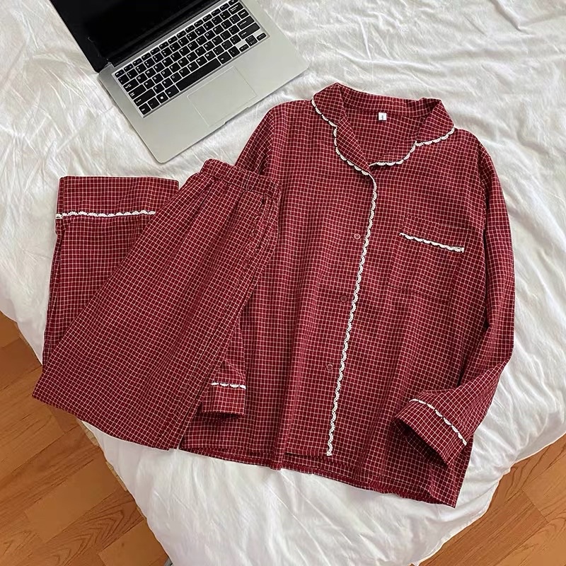 Đồ bộ ngủ Pyjama nữ hoạ tiết sọc caro kèm viền trắng | BigBuy360 - bigbuy360.vn