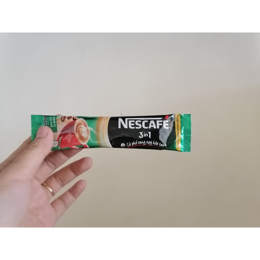 1 gói Nescafe rang xay hoà tan 3in1 xanh 17gr