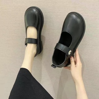 Quai hậu bánh bèo