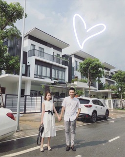 Váy tầng nơ eo