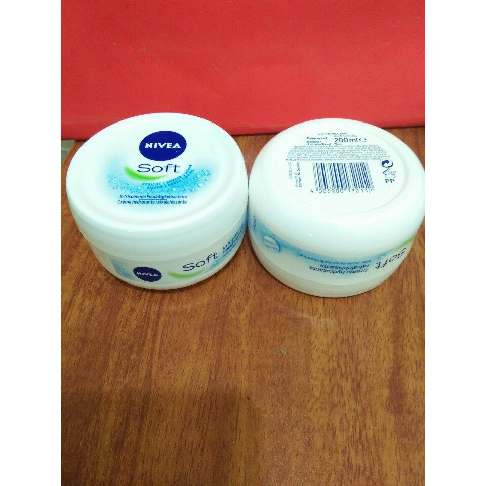 Kem dưỡng ẩm Nivea Soft của Đức 200ml