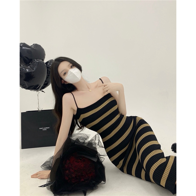 Đầm Dệt Kim Kẻ Sọc Phối Màu Tương Phản Thời Trang Mùa Hè