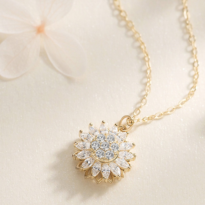 Vòng cổ Mặt Hoa Hướng Dương Đính Đá Zircon Sang Trọng