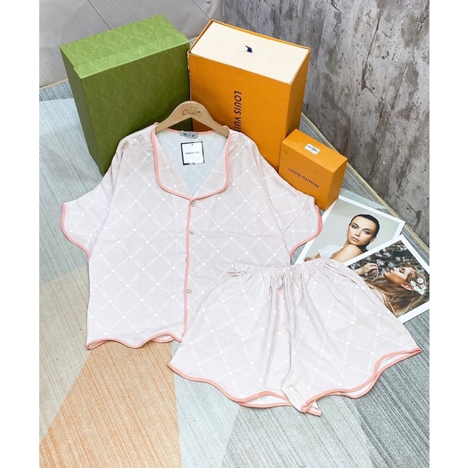 Bộ pyjama ngủ mặc nhà Lụa đùi dưới 58kg cao cấp hoạ tiết dễ thương