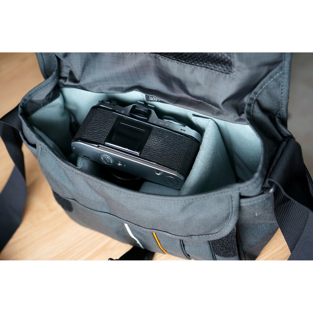 Túi máy ảnh Crumpler Jackpack 4000 màu xanh rêu- Hình thật
