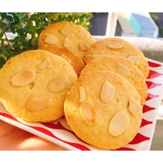 Bánh các vị thơm ngon