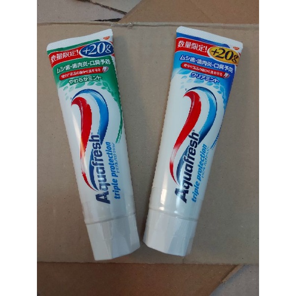 Kem đánh răng Aquafresh 140g Nhật Bản