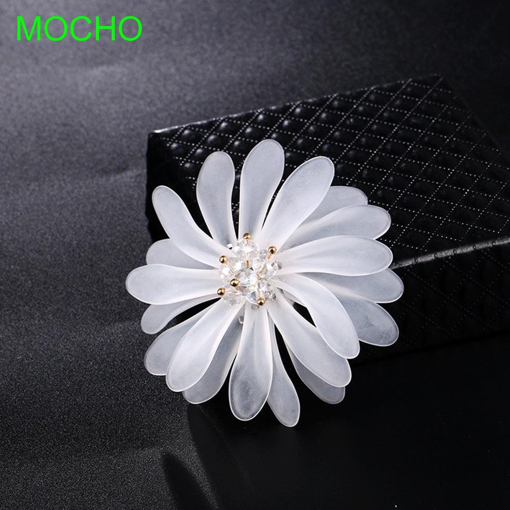 Ghim cài áo hình hoa trang trí đầm cưới cho cô dâu