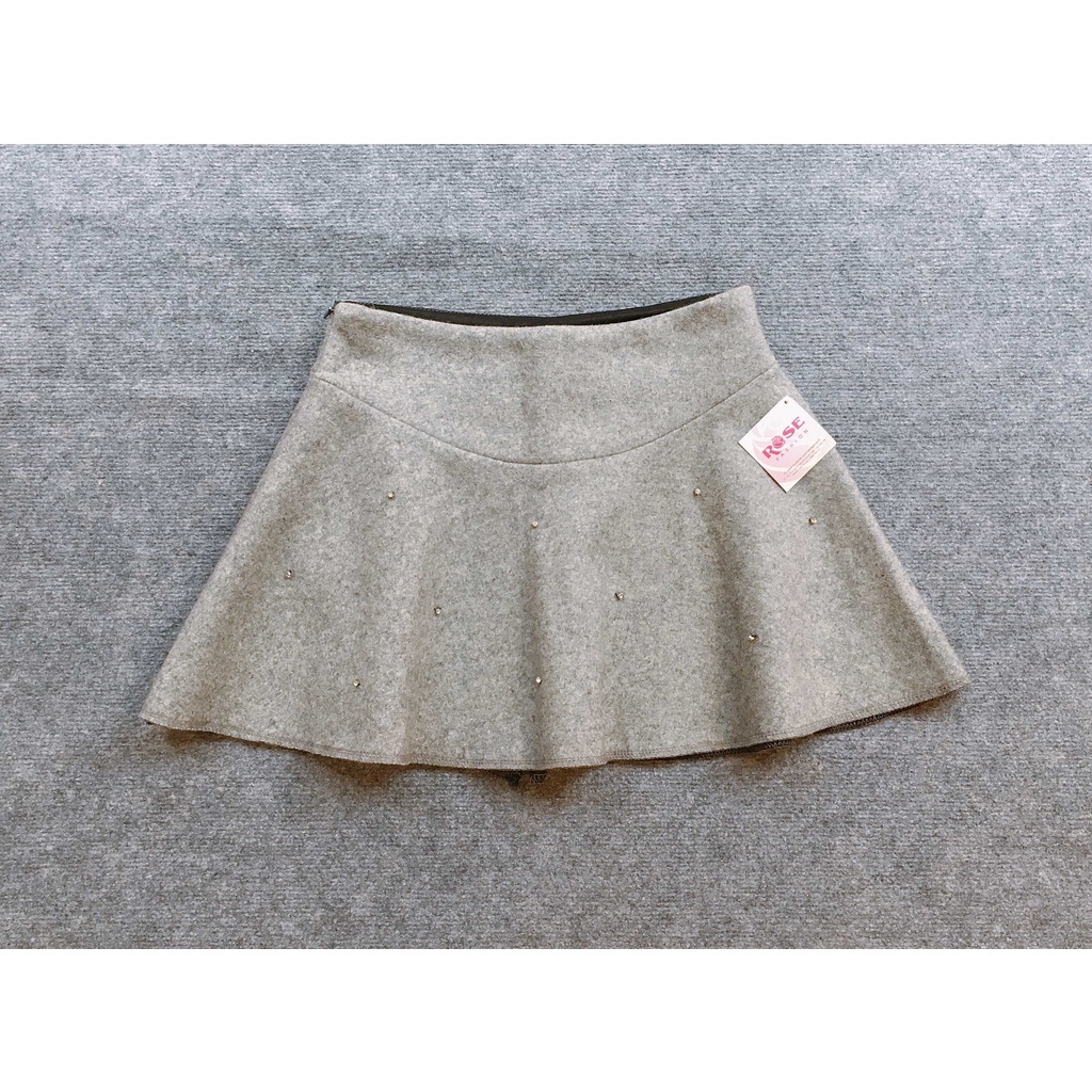 Váy dạ dáng xòe, màu ghi đính hạt, size L