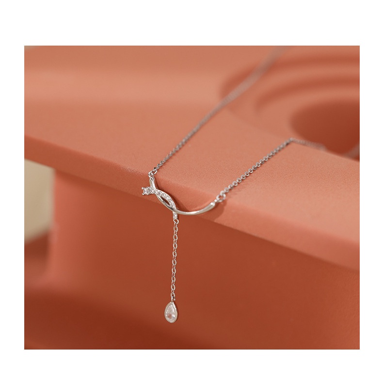 Vòng cổ Thép Titan Mặt Cười Phối Tua Rua Sang Trọng Không Phai Màu Thời Trang Mùa Hè Cho Nữ