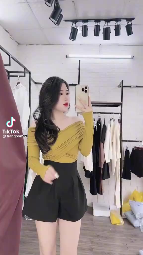 Quần Short Tafta Nhiều Màu Cao Cấp Ống Rộng Dáng Váy 40-70kg , Quần Đùi Nữ Chiết Eo Tôn Dáng | BigBuy360 - bigbuy360.vn