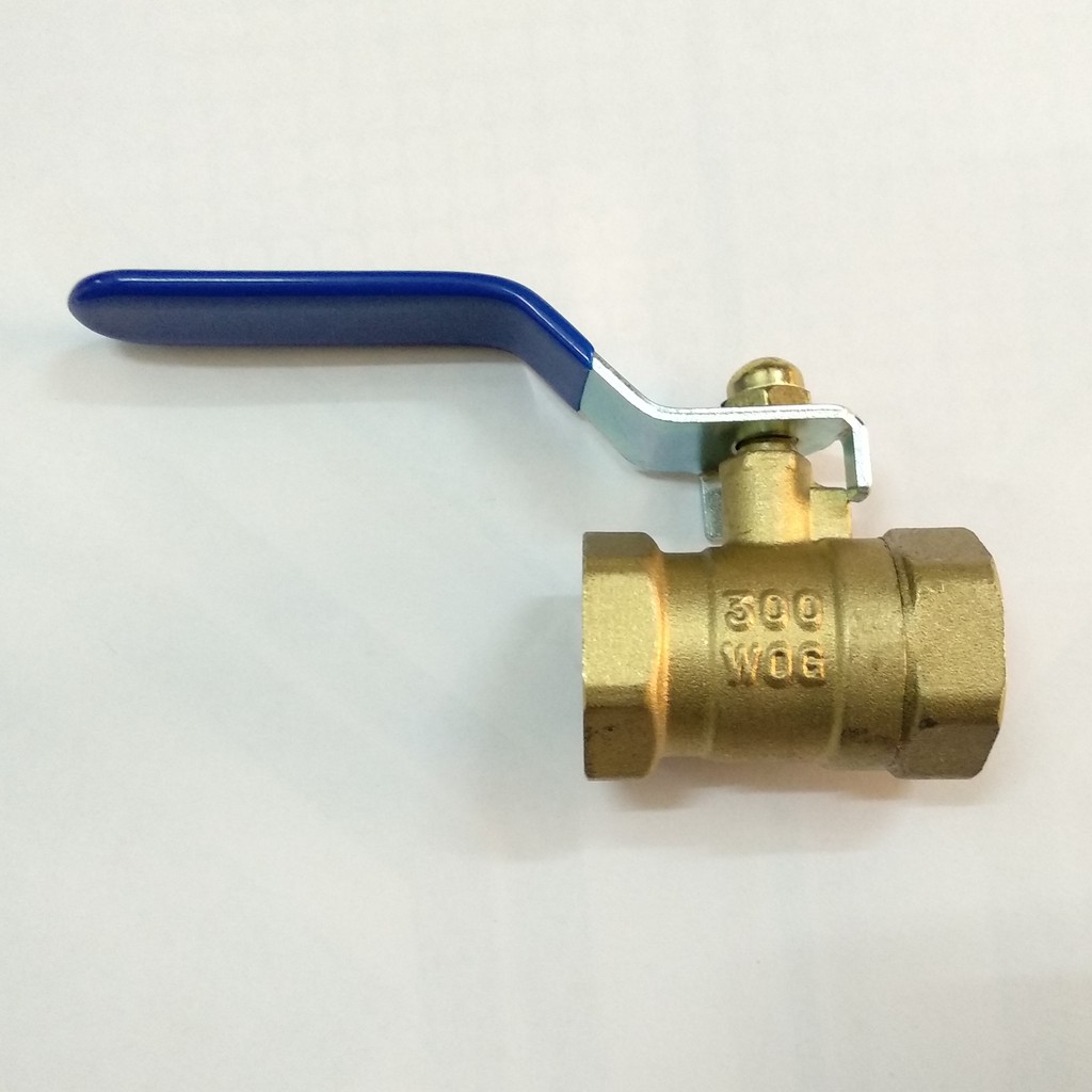 Van nước phi 27 khoá nước tay gạt hai đầu ren trong chất liệu bằng đồng