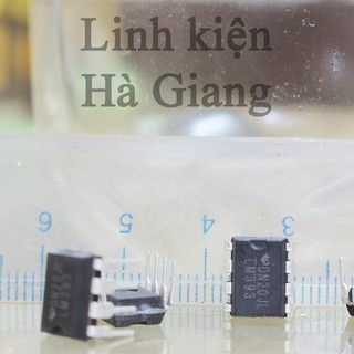 1 chiếc ic lm393
