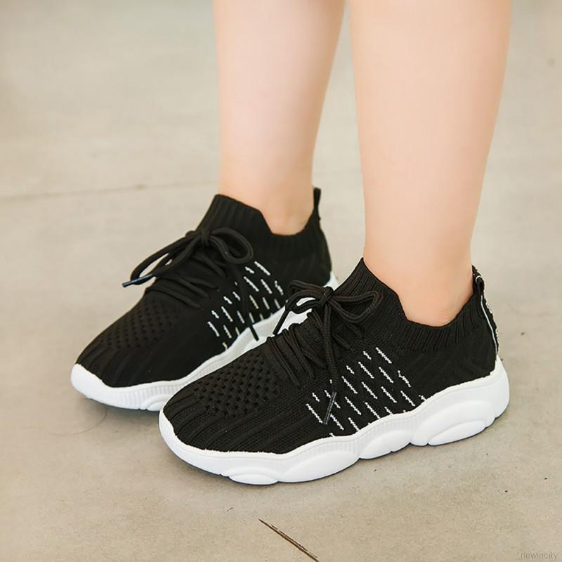 Giày thể thao in chữ chống trượt thời trang cho bé