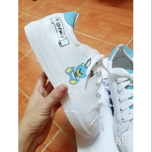 Giày trắng nữ
