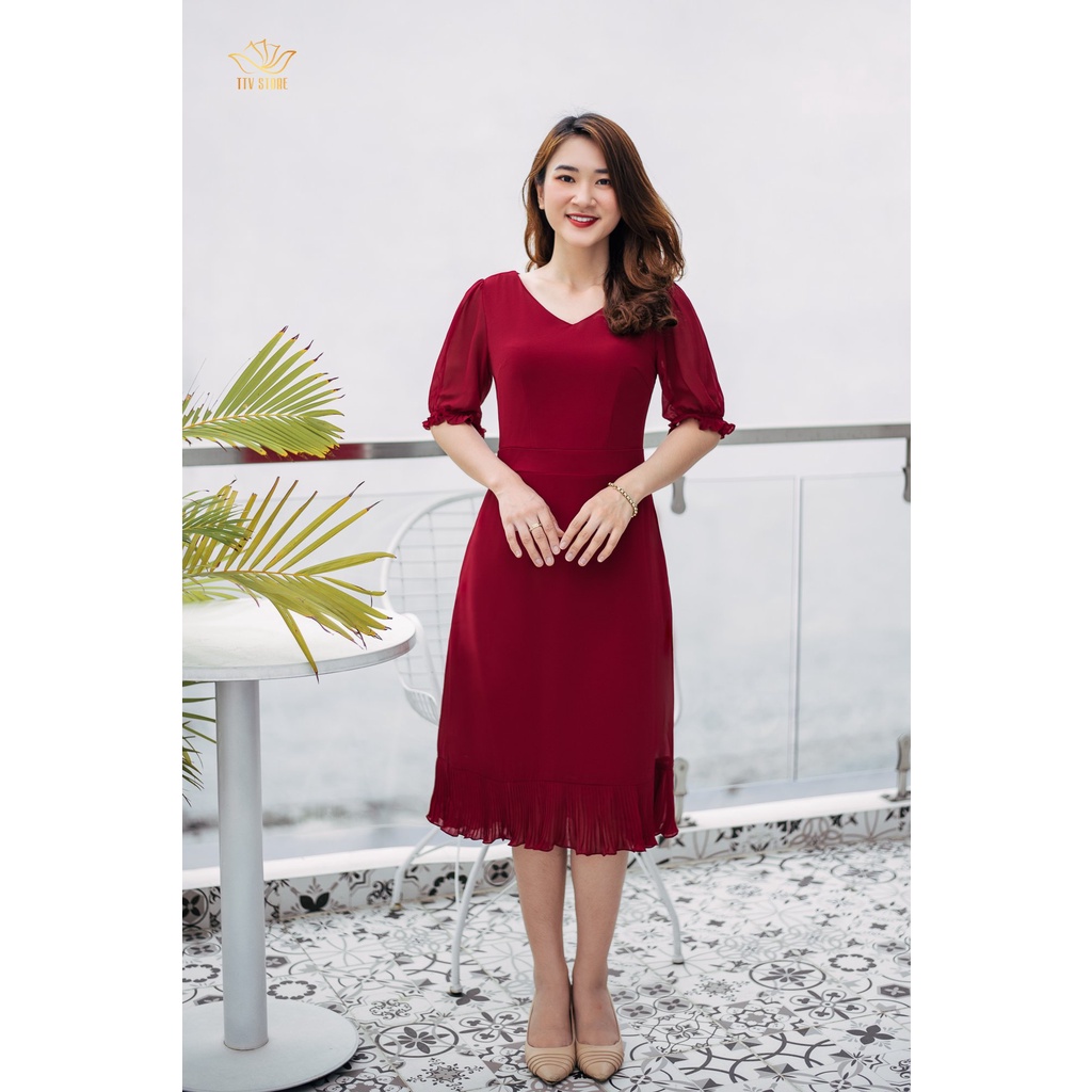 Đầm trung niên chữ a dự tiệc sang trọng cổ tim tay bo màu đỏ đô TTV972