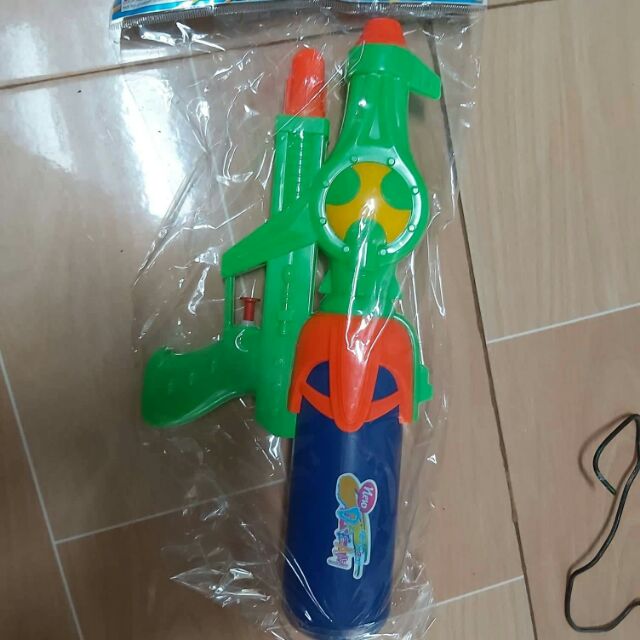 Súng nước cỡ to