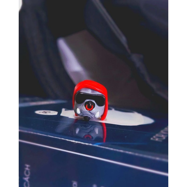 Keycap resin G-bull tone đỏ xám trang trí bàn phím cơ gaming