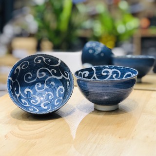 Chén gốm nhỏ hoa văn