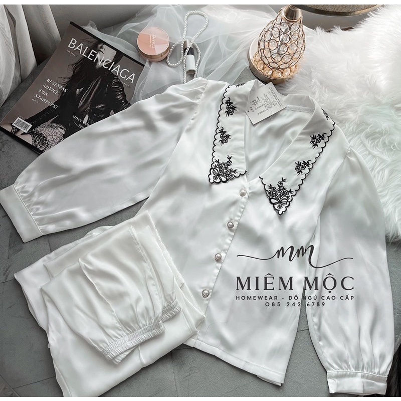 Bộ Pyjama Lụa Satin Cổ Hoa Thêu Sang Chảnh