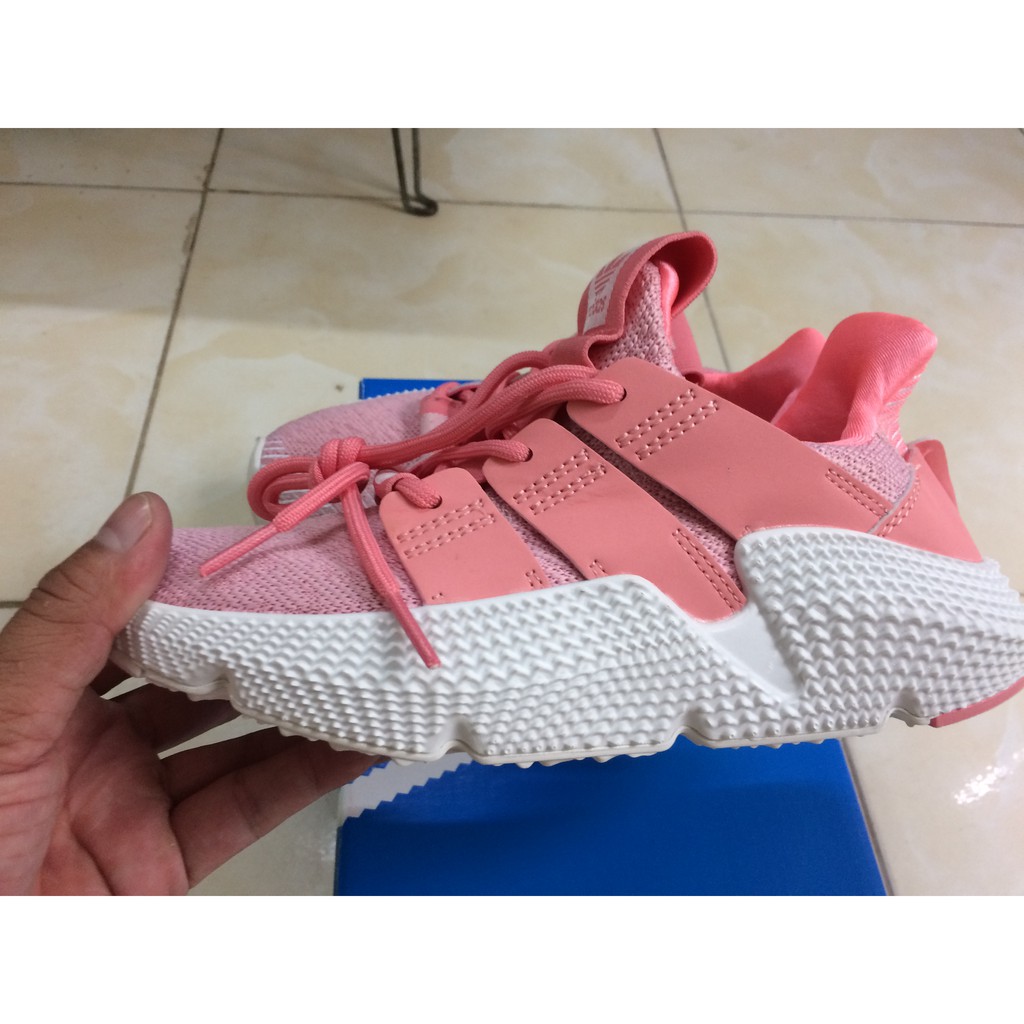 giày prophere mầu hồng trắng 👟