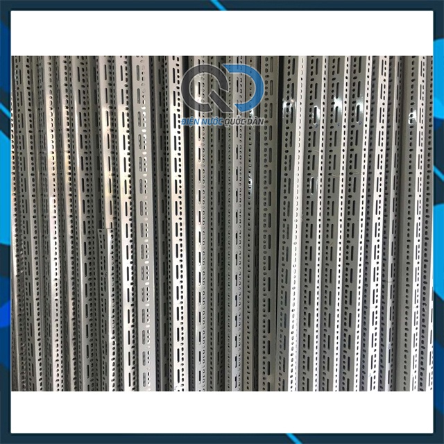 Sắt V lỗ dài 1m - V3-V4-V5x3 - Thanh sắt V lỗ lắp ghép kệ sắt đa năng