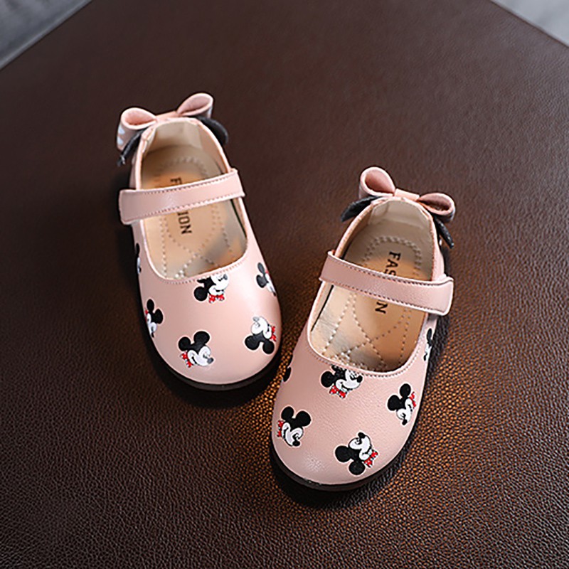 Giày đế mềm in họa tiết chuột Mickey đáng yêu cho bé gái