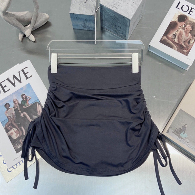 Vasy Ch&gt;n vassay vasy Váy Ngắn Eo Cao Có Dây Rút Size Lớn Ôm Hông Màu Đen Thời Thượng Chống Chói Phong Cách Mới Cho Nữ