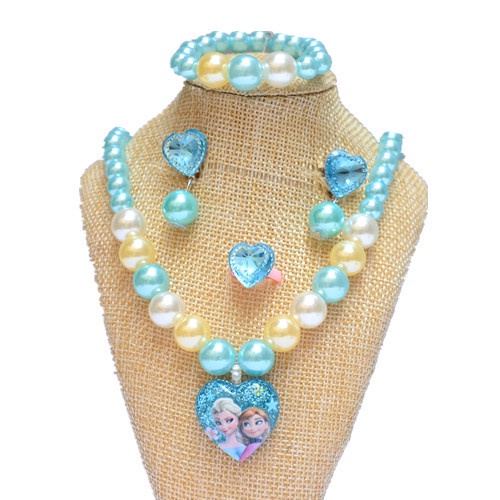 Bộ Trang Sức 5 Món Gồm Vòng cổ / Vòng Tay / Nhẫn / Bông Tai Đính Ngọc Trai Nhân Tạo Hình Công Chúa Frozen Dễ Thương Cho Bé Gái