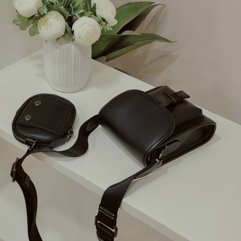 Sẵn✨ TÚI COACH ĐEO CHÉO CHARTER C2388 2 màu