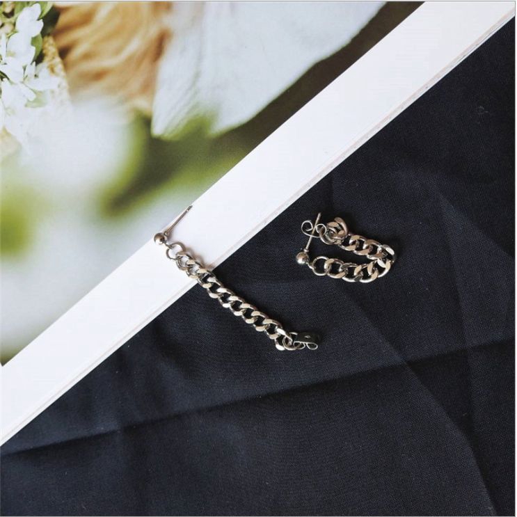 Ghim cài áo dáng dài thiết kế độc đáo cá tính