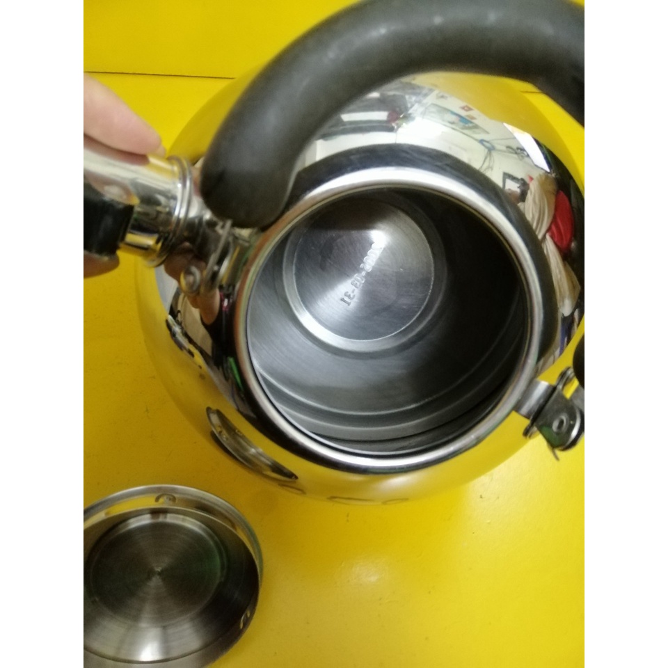 Ấm inox có còi hú nội địa Nhật (2.5L) (mã 858), Dùng được bếp từ