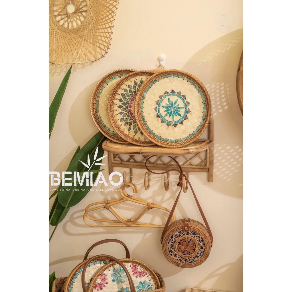 Khay mây khảm trai hình tròn cao cấp, đựng đồ đa năng hàng thủ công xuất khẩu Decor trang trí nhà Bemiao Shop