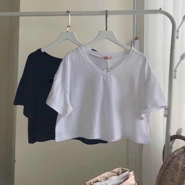 Áo croptop cổ tim ngắn tay form rộng unisex