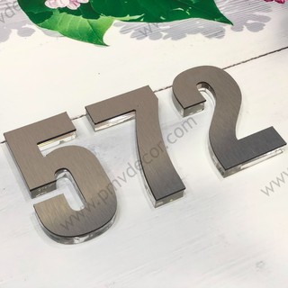 SỐ, KÝ TỰ NỔI. Alumium xước bạc đế mica trong nổi 8mm, ngoài trời, SN-PMV130