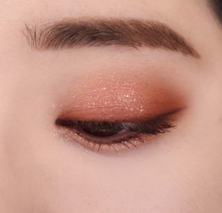 Phấn mắt Holika Foil Shock Shadow