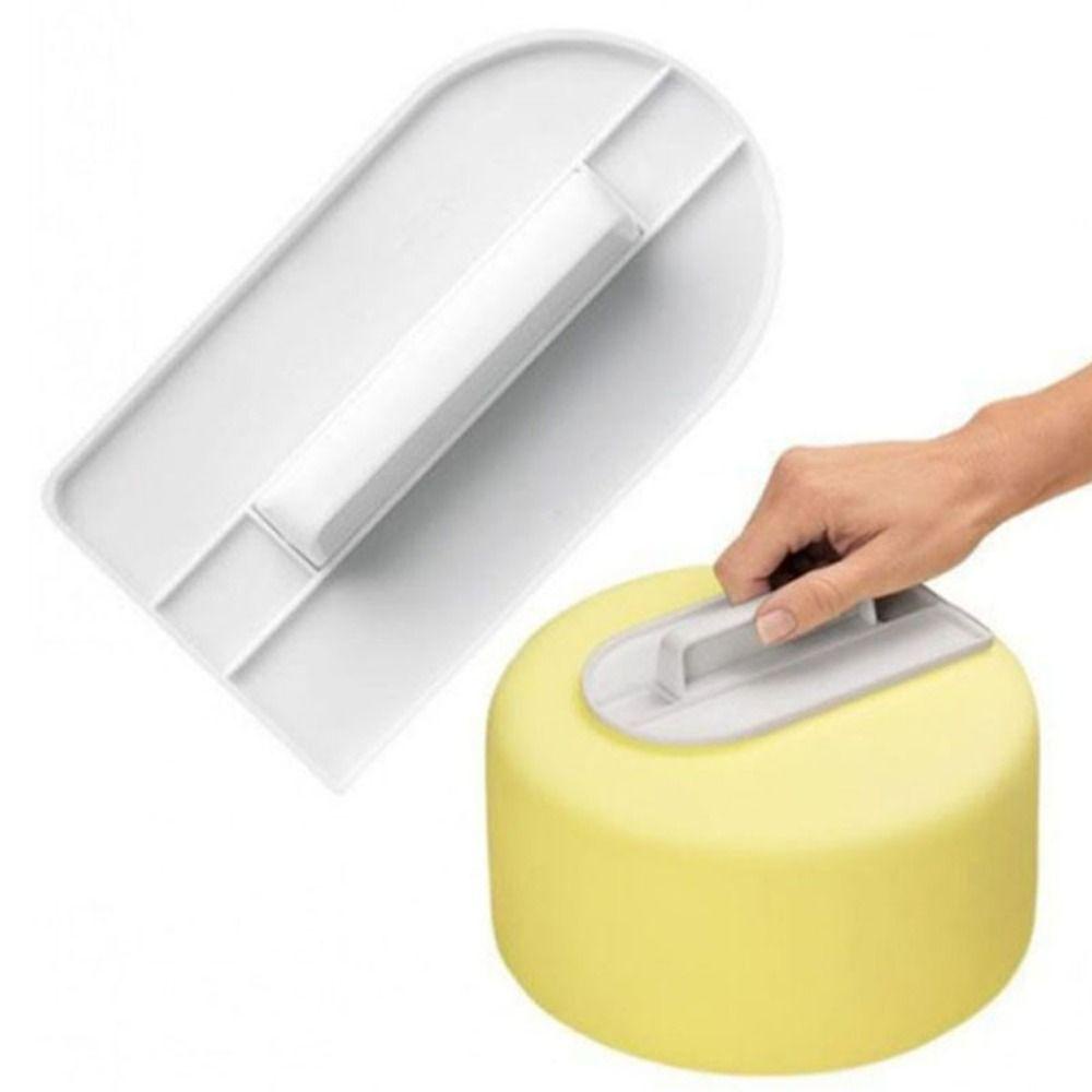 Dụng Cụ Làm Phẳng Mặt Bánh Kem Bằng Nhựa