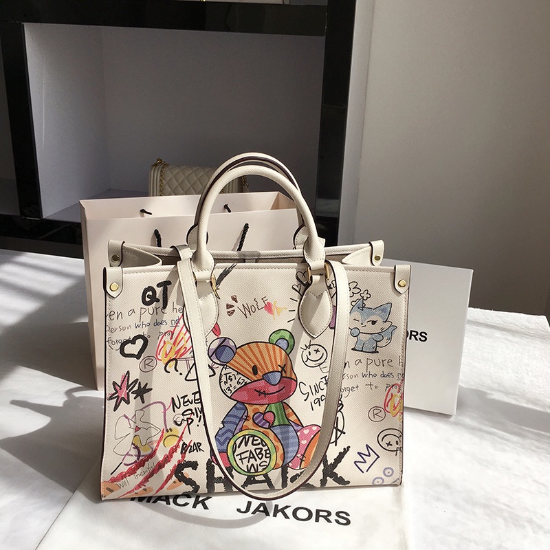 ⭐️Cửa Hàng Yaji⭐️Túi Xách Tote Cỡ Lớn In Họa Tiết Graffiti Phong Cách Hồng Kông Thời Trang Mùa Xuân 2022 Mới Cho Nữ