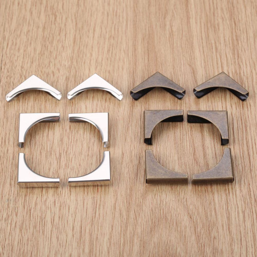 Bộ 20 Khung Bảo Vệ Góc Đồ Nội Thất Kích Thước 22 * 22mm