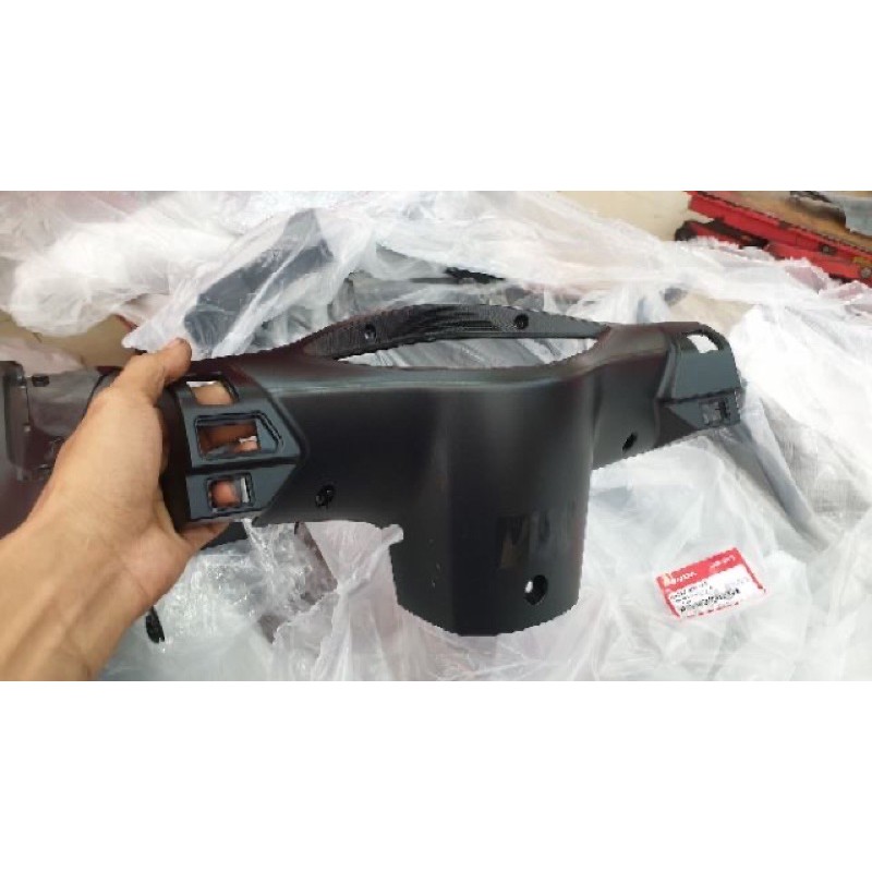 ỐP SAU TAY LÁI , GÁY , BỢ CỔ WAVE A , WAVE S , WAVE RS HONDA CHÍNH HÃNG