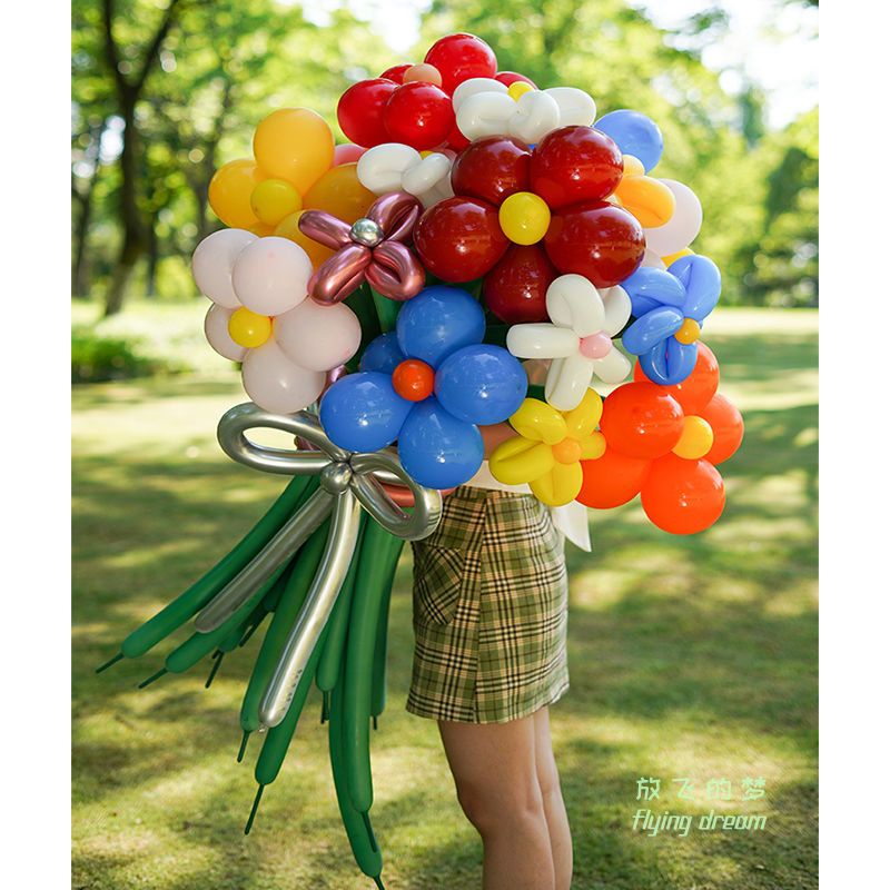 Bó Hoa Cúc Nhỏ Gắn Bong Bóng Trang Trí Tiệc Sinh Nhật / Ngoài Trời Cho Bé