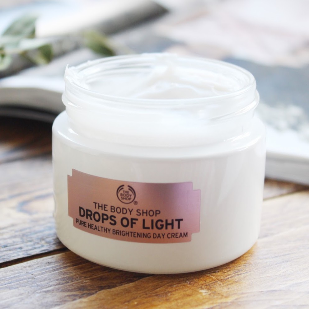 Kem Dưỡng Ban Ngày Làm Sáng - The Body Shop Drops Of Light™ Pure Healthy Brightening Day Cream  30ml