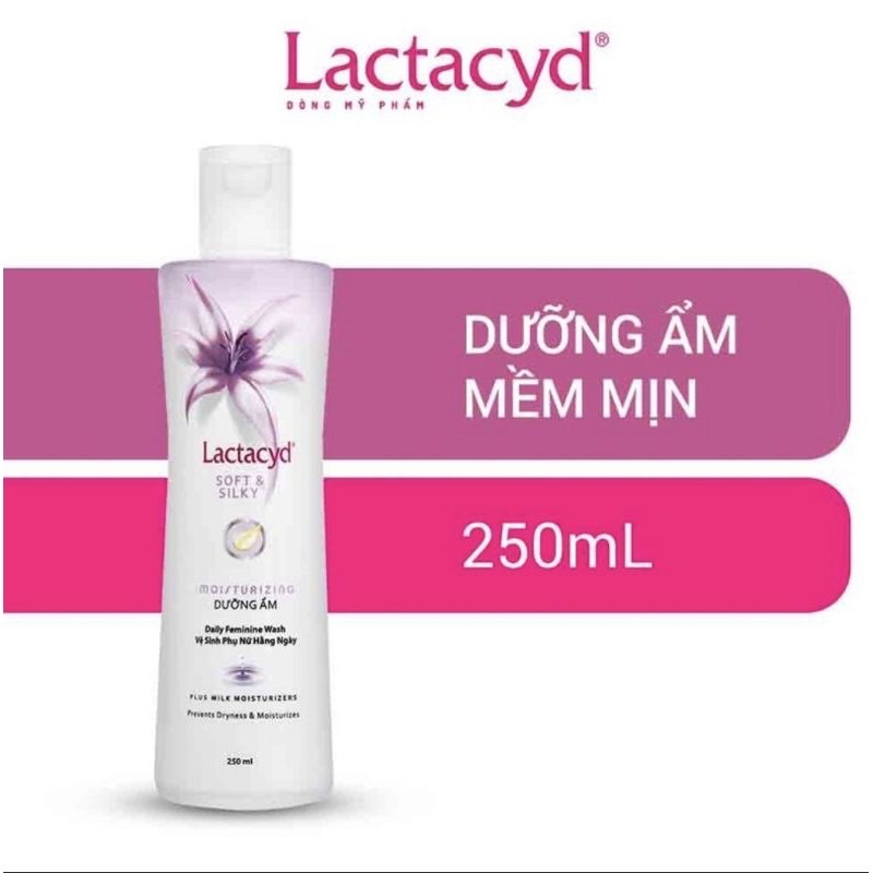 Dung Dịch Vệ Sinh Phụ Nữ Lactacyd Dưỡng Ẩm Soft & Silky chai 250ml