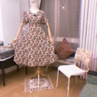 Đầm hoa vintage