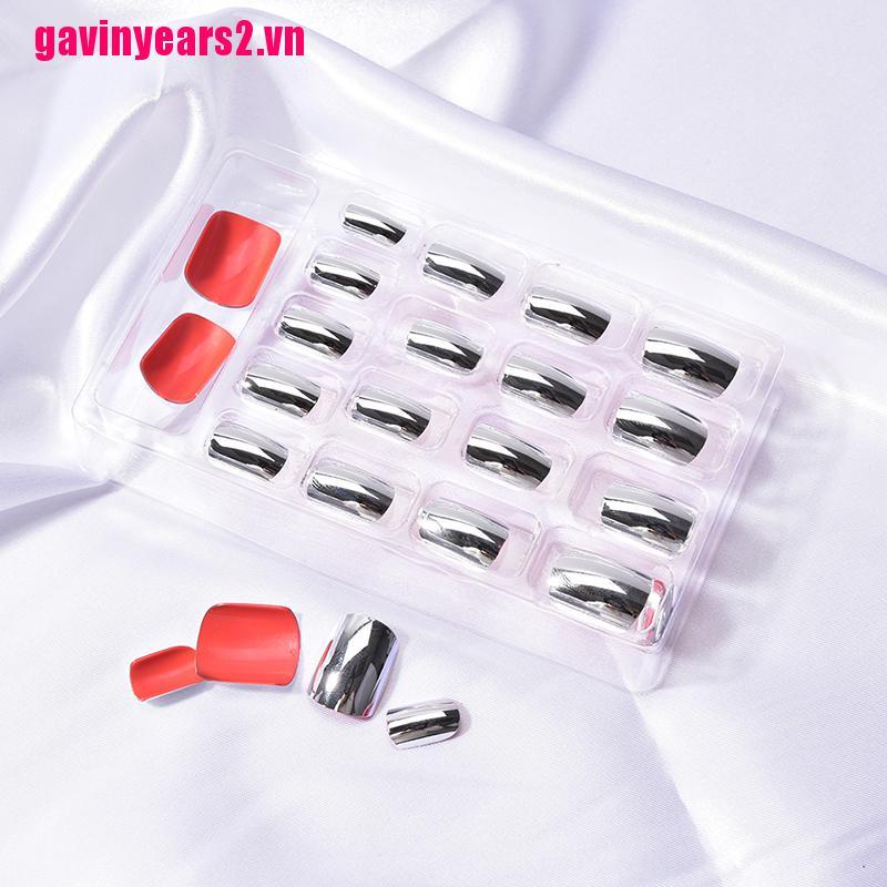 [Hàng mới về] Set 24 móng tay giả đính đá thiết kế xinh xắn