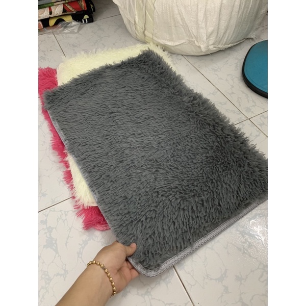 Thảm lông trải cửa - Thảm chân giường nhiều màu kích thước 40 x 60cm và 50cm x 1m6