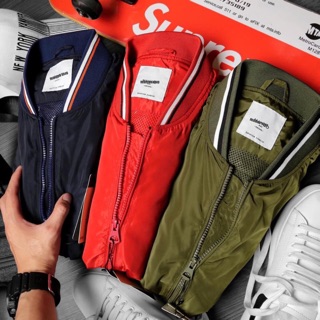 Áo khoác nhẹ bomber AKg03