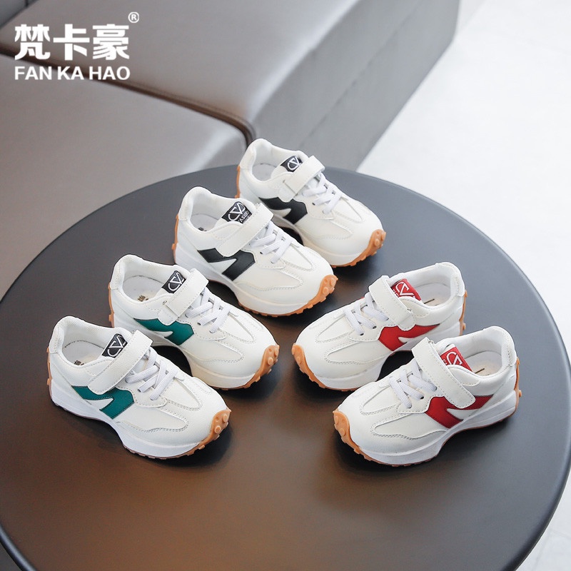 Giày thể thao trắng mẫu mới cho bé gái kiểu dáng năng động êm ái C35